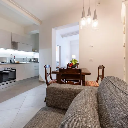 Diffuso Borgo Santo מלון אסיאנו