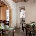 Diffuso Borgo Santo 3*