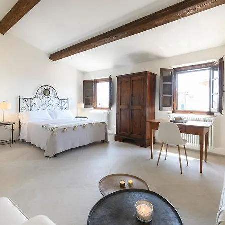 Hotel Diffuso Borgo Santo 3*